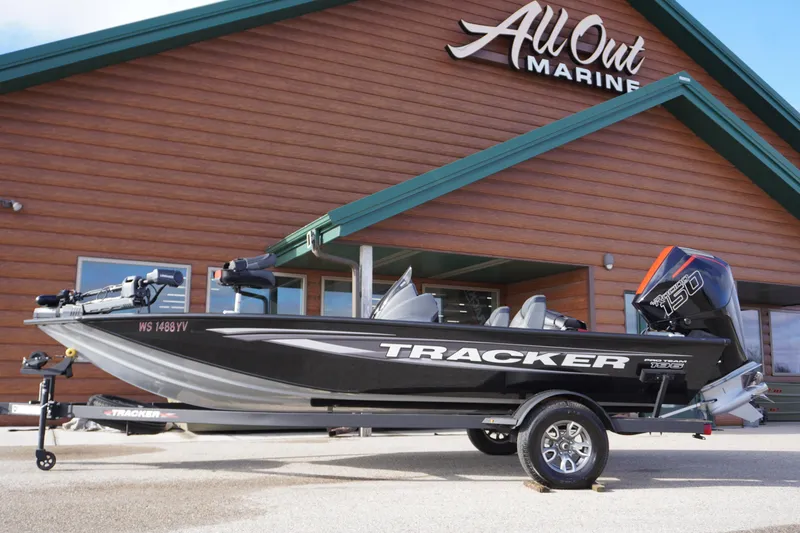 The Image of 2025 Tracker Pro Team 195 Tournament Edition boat at All Out Marine dealership. - 77