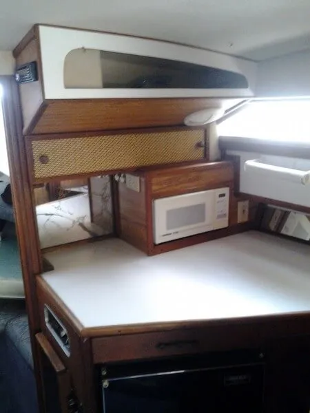 Slide: The Image of Sea Ray 30 Express 1978 - 8