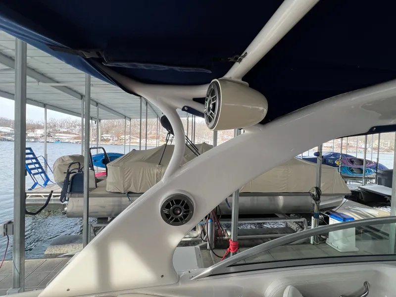 Slide: The Image of Chaparral 284 Sunesta 2013 - 15