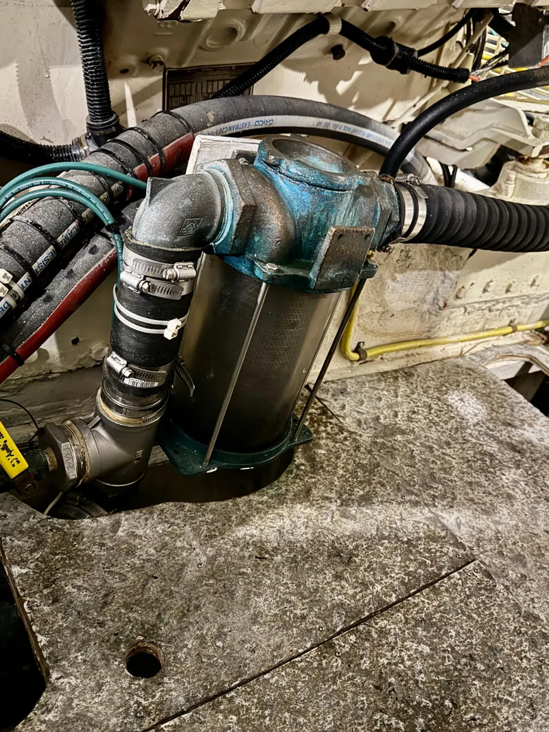 Slide: The Image of McKinna 48 Pilothouse 1997 - 59