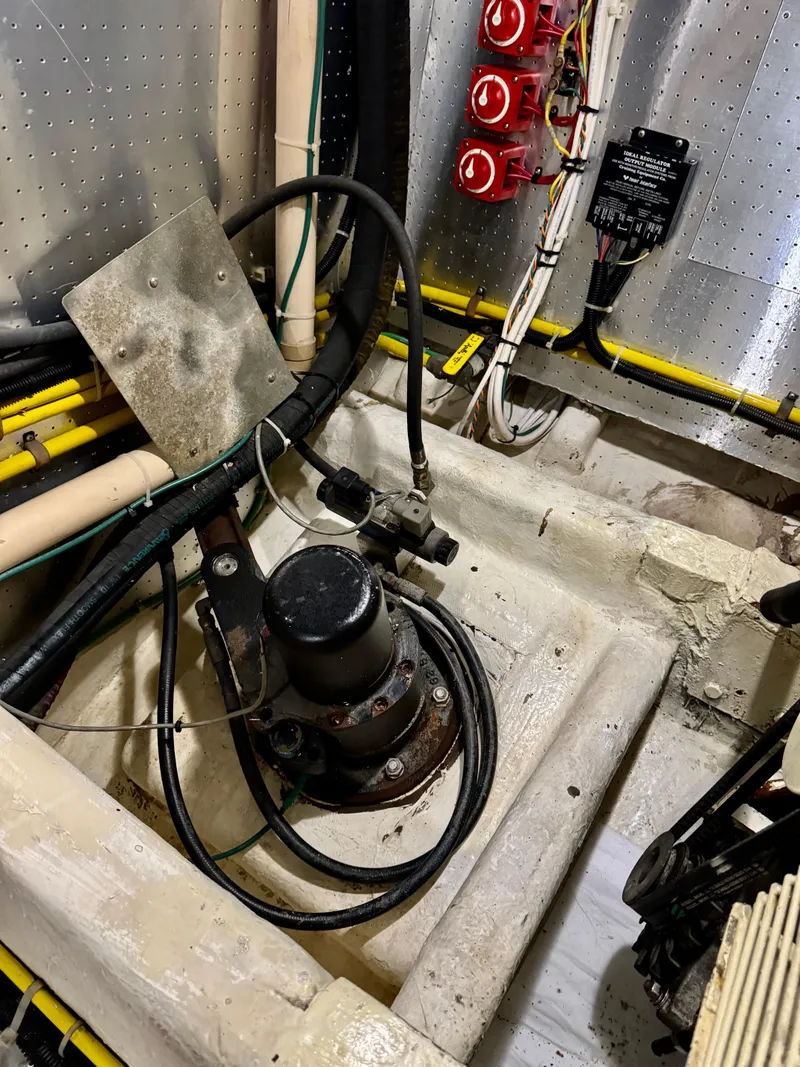 Slide: The Image of McKinna 48 Pilothouse 1997 - 61