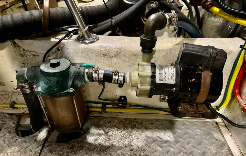 Slide: The Image of McKinna 48 Pilothouse 1997 - 62