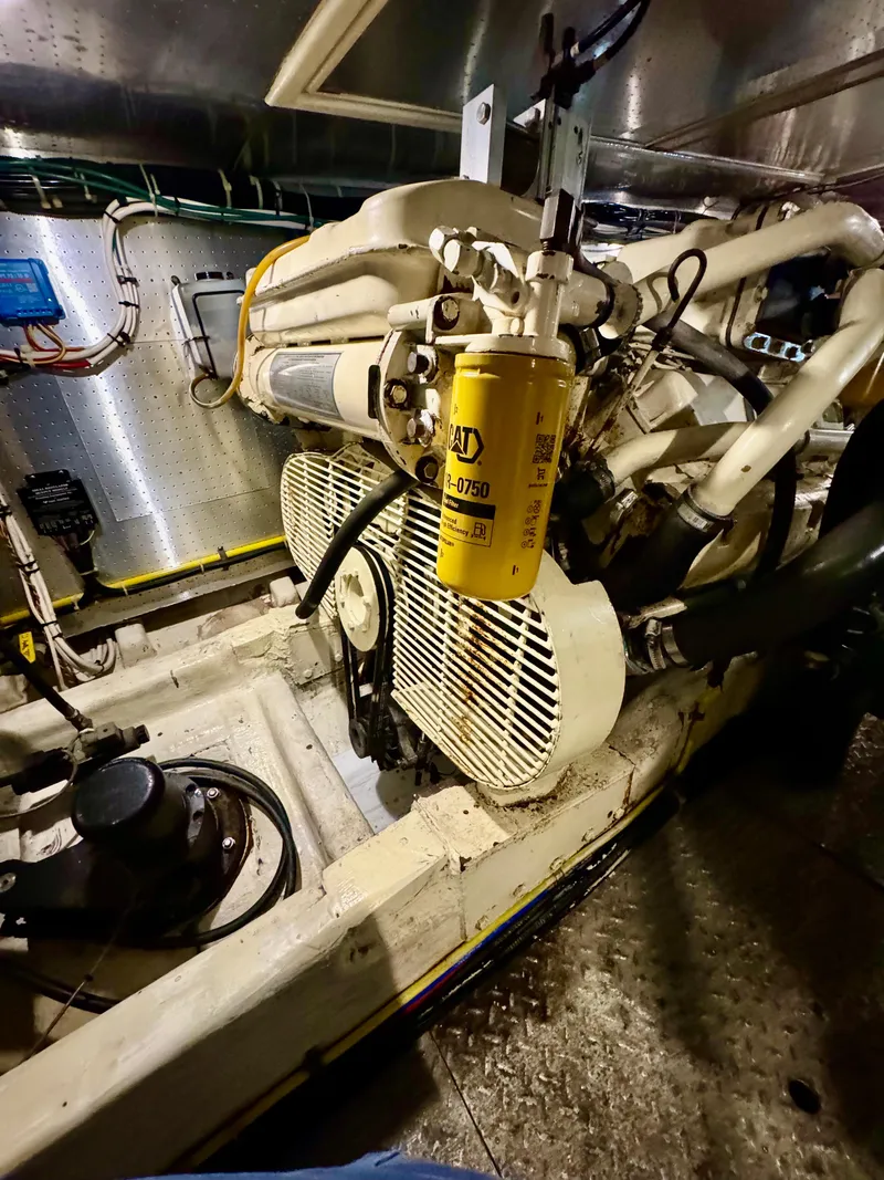 Slide: The Image of McKinna 48 Pilothouse 1997 - 64