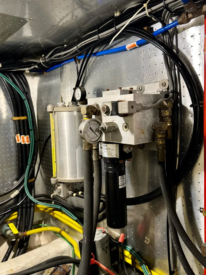 Slide: The Image of McKinna 48 Pilothouse 1997 - 68