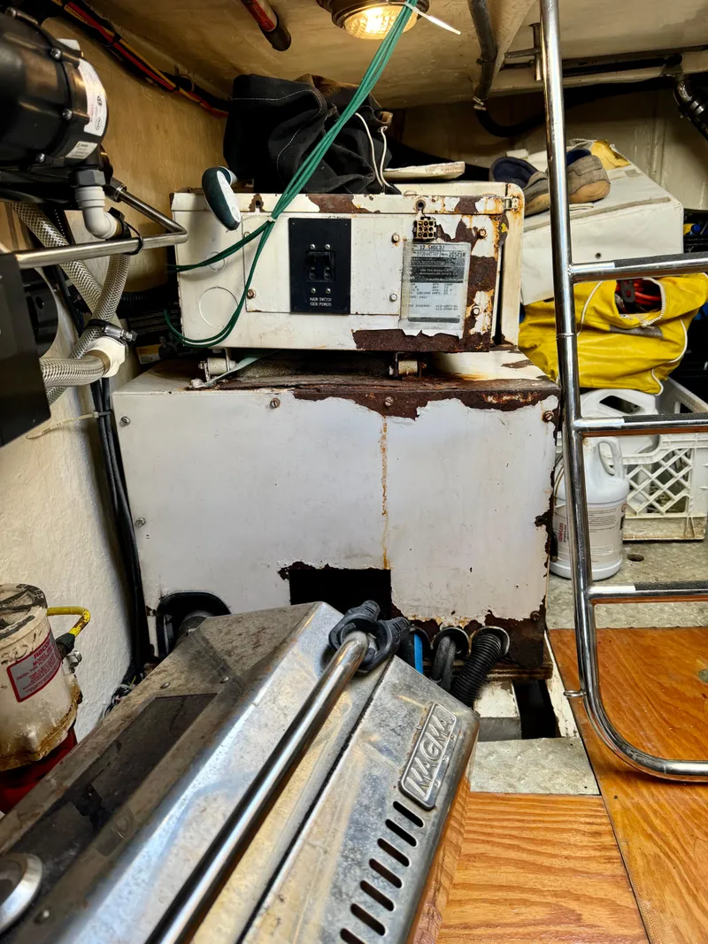 Slide: The Image of McKinna 48 Pilothouse 1997 - 76