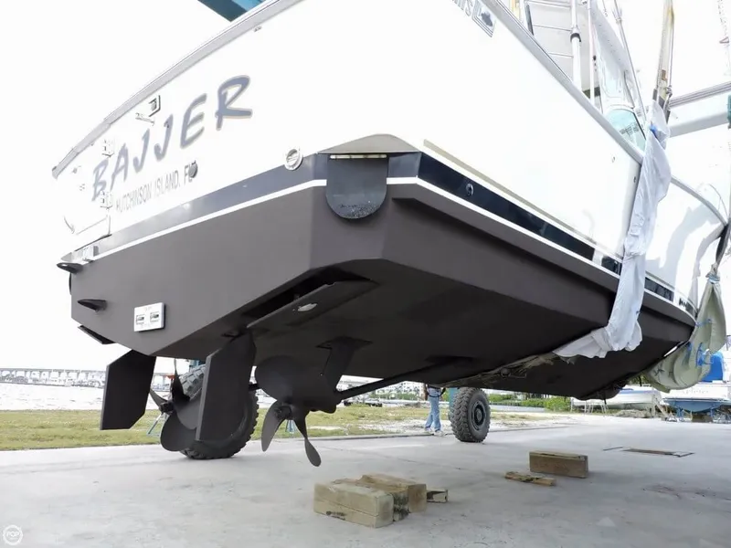 Slide: The Image of Luhrs 360 SX 2005 - 8