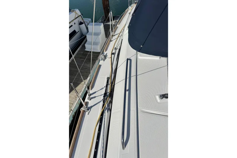 Slide: The Image of Beneteau Oceanis 35.1 sailboat deck, 2018 model, docked at marina. - 47
