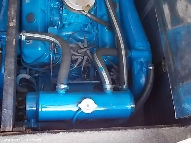 Slide: The Image of Sea Ray 340 Convertible 1984 - 5