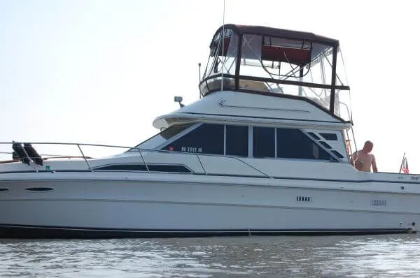Slide: The Image of Sea Ray 340 Convertible 1984 - 6