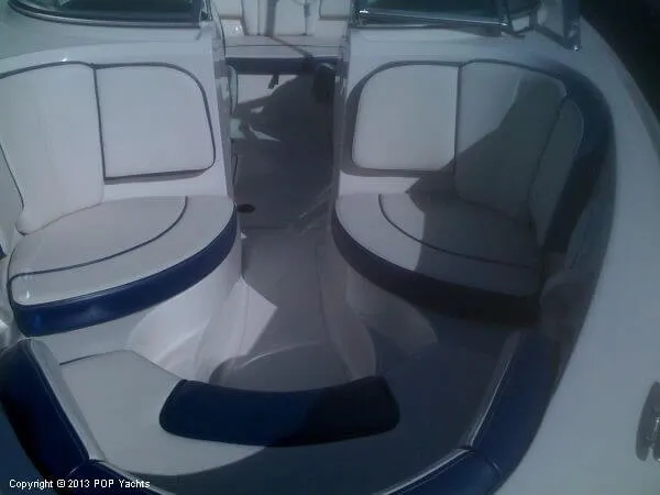 Slide: The Image of Sea Ray 195 Sport 2010 - 6