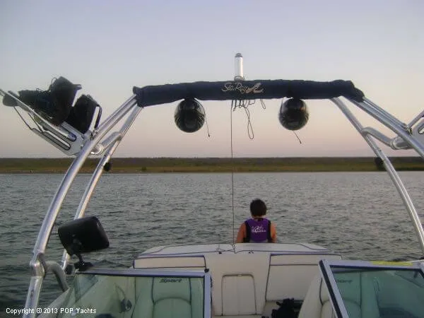 Slide: The Image of Sea Ray 195 Sport 2010 - 8