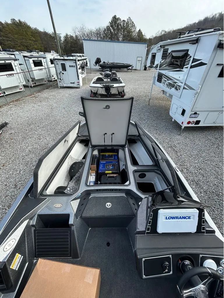 Slide: The Image of Ranger Z500 Series Z521 2026 - 10