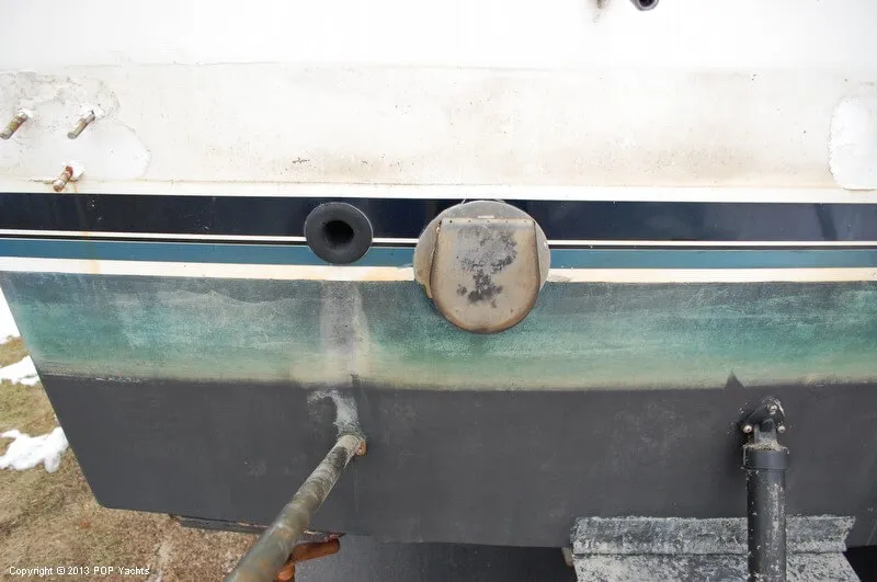 Slide: The Image of Carver Yachts Montego 3257 1987 - 6