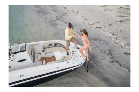 Slide: The Image of Hurricane Center Console CC 21 OB 2017 - 8