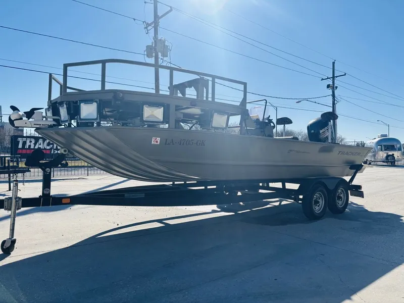 Slide: The Image of Tracker Grizzly 2072 CC Sportsman 2019 - 3