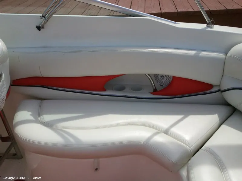 Slide: The Image of Wellcraft 260 Excalibur 2002 - 7
