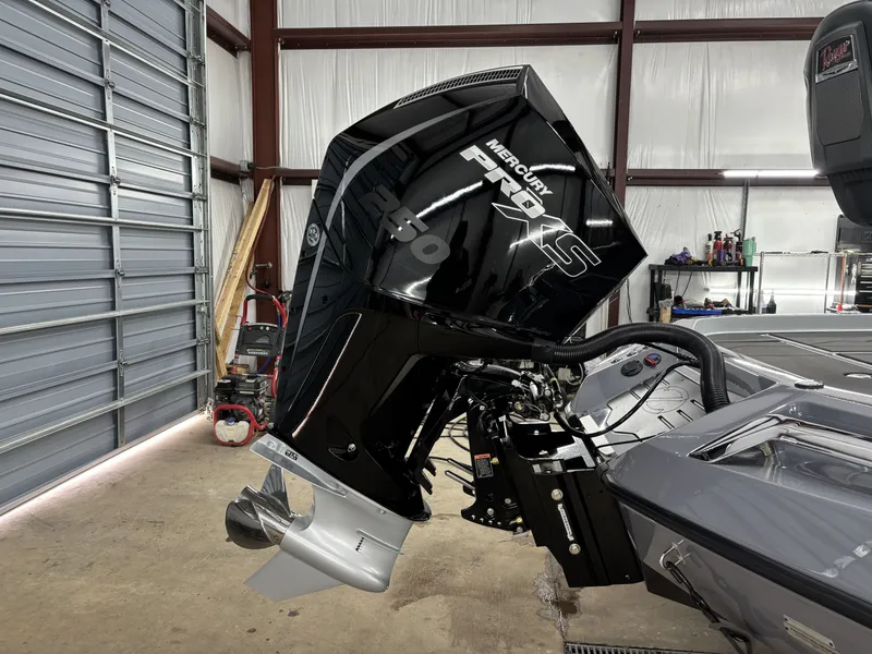 Slide: The Image of Ranger Z Comanche Z520R Cup Equipped 2026 - 15