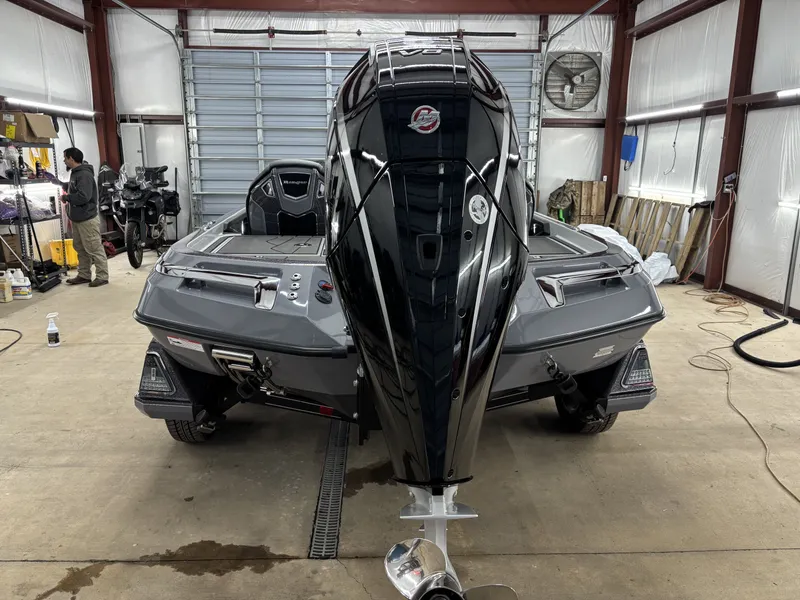 Slide: The Image of Ranger Z Comanche Z520R Cup Equipped 2026 - 16