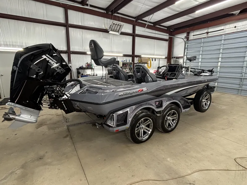 Slide: The Image of Ranger Z Comanche Z520R Cup Equipped 2026 - 3