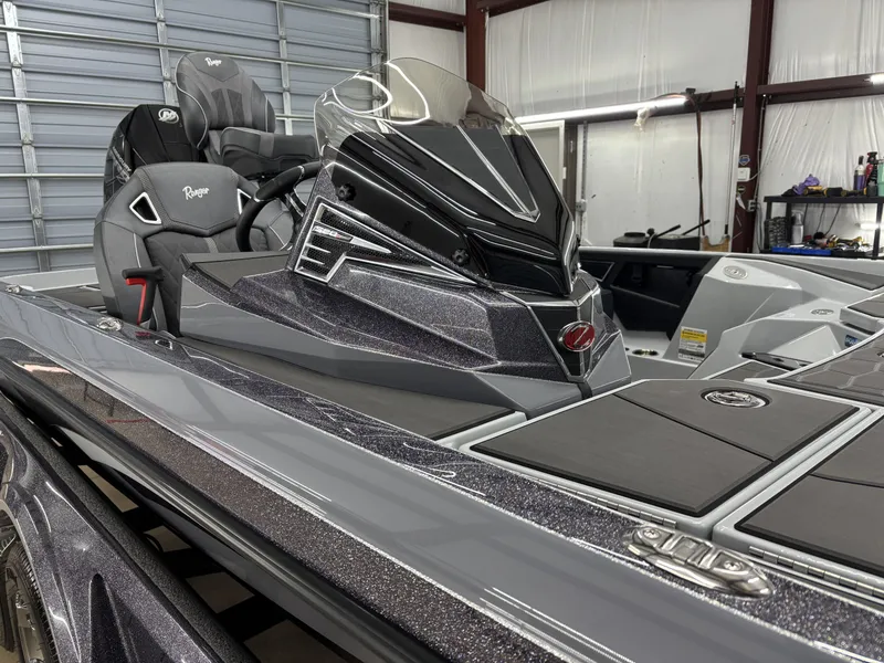 Slide: The Image of Ranger Z Comanche Z520R Cup Equipped 2026 - 4