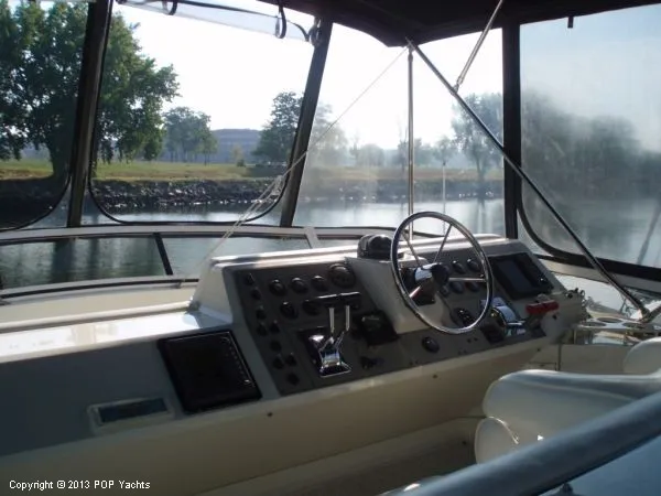 Slide: The Image of Carver Yachts 405 Aft Cabin 1998 - 2