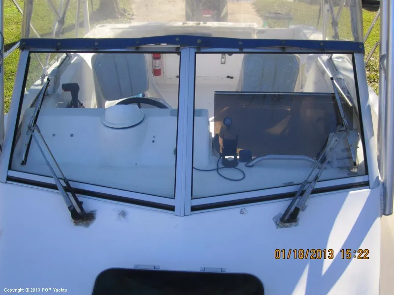 Slide: The Image of Wellcraft 220 Coastal Walkaround 1997 - 3