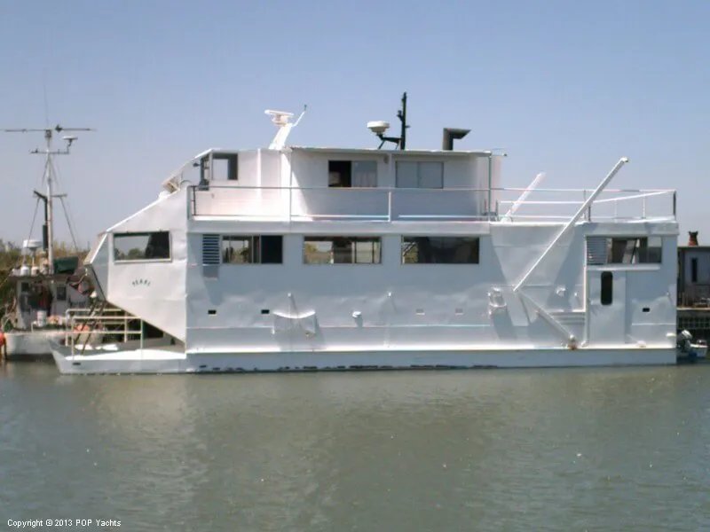 Slide: The Image of custom Catamaran 2008 - 3