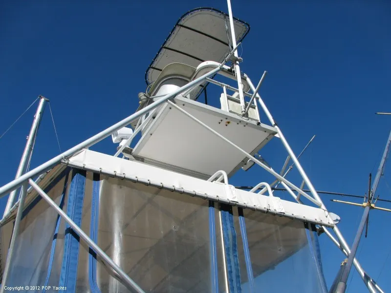 Slide: The Image of Bertram 33 Flybridge Fisherman 1980 - 9