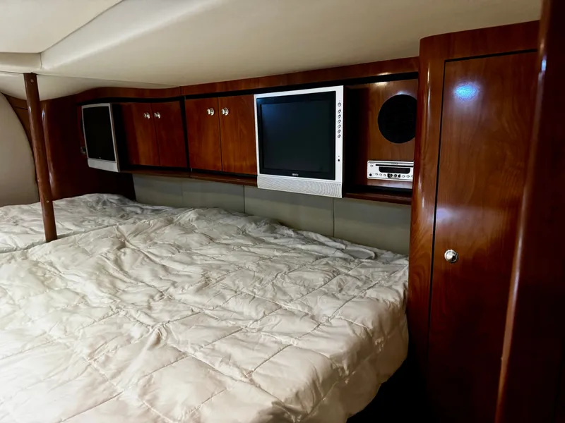 Slide: The Image of Fountain 48 Express Cruiser 2008 - 14