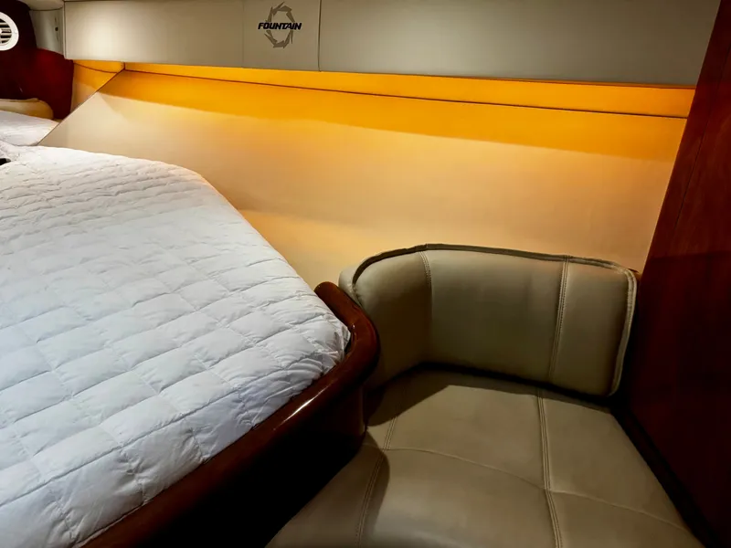 Slide: The Image of Fountain 48 Express Cruiser 2008 - 28