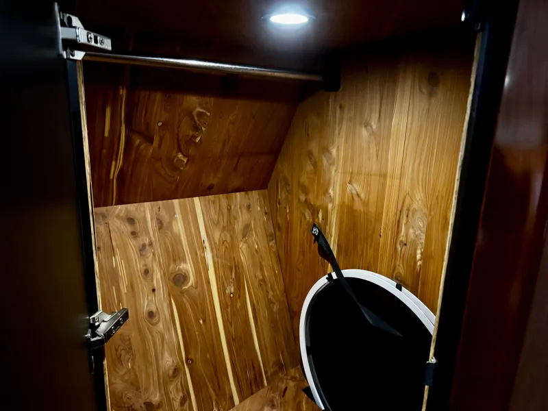 Slide: The Image of Fountain 48 Express Cruiser 2008 - 31