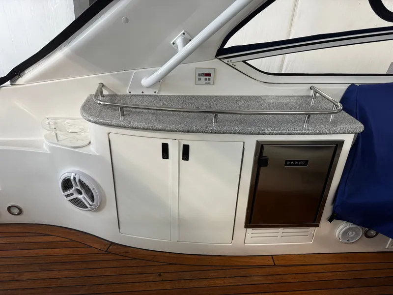 Slide: The Image of Fountain 48 Express Cruiser 2008 - 36