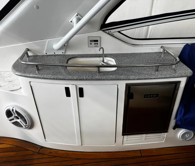 Slide: The Image of Fountain 48 Express Cruiser 2008 - 39