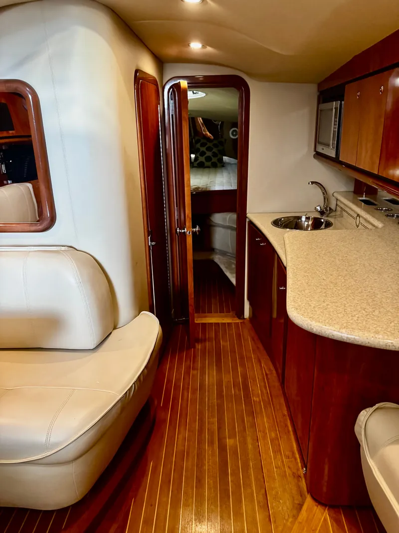 Slide: The Image of Fountain 48 Express Cruiser 2008 - 42