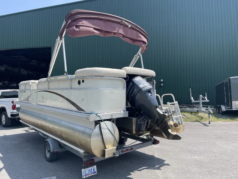 Slide: The Image of Bennington 2050LX 2004 - 4