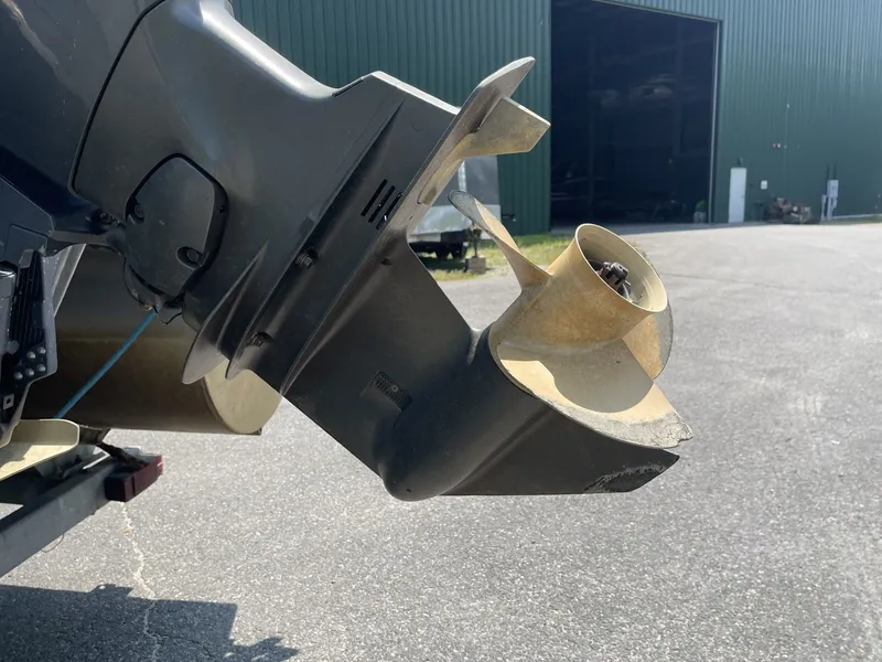 Slide: The Image of Bennington 2050LX 2004 - 5