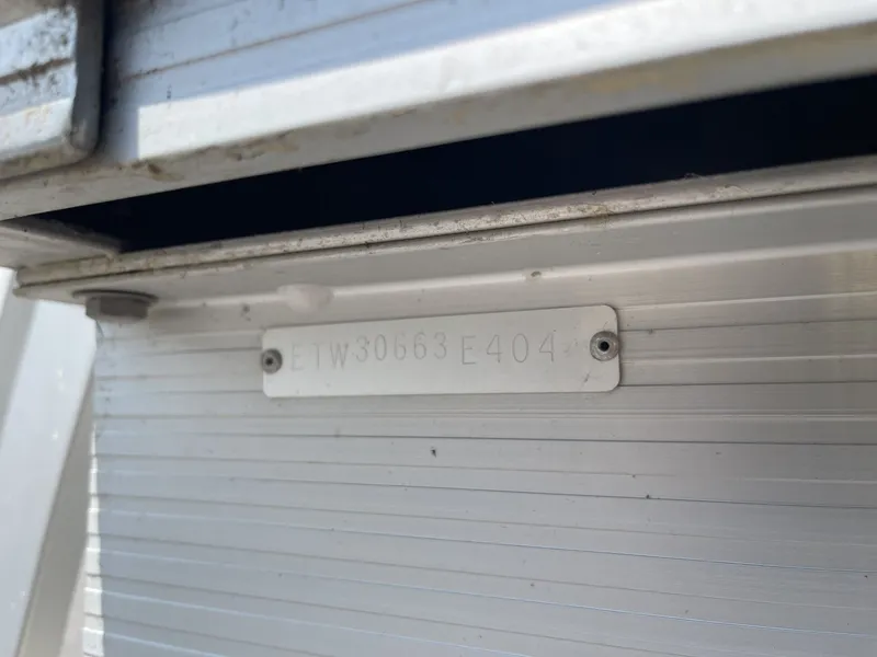 Slide: The Image of Bennington 2050LX 2004 - 8