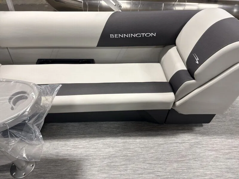 Slide: The Image of Bennington 20SL-Snap 2026 - 14