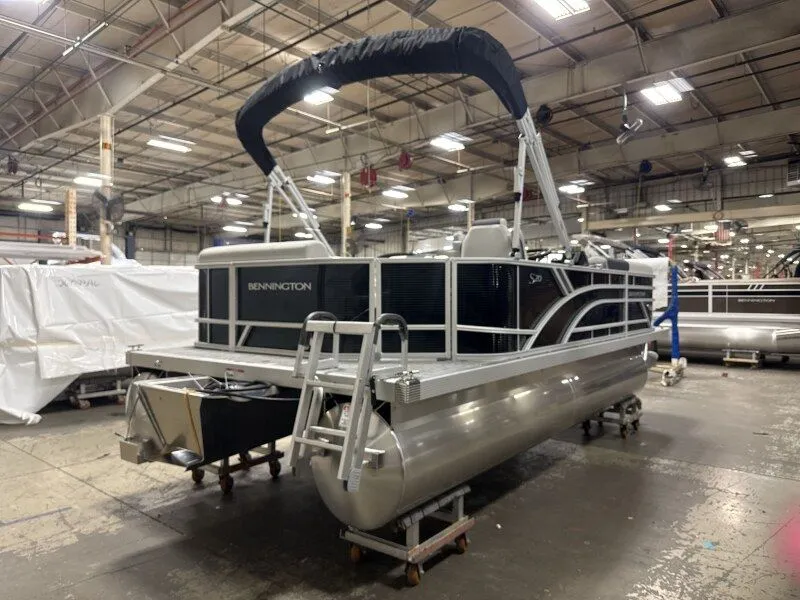 Slide: The Image of Bennington 20SL-Snap 2026 - 9