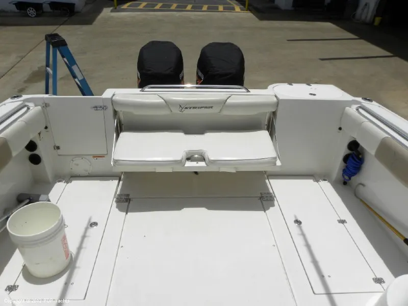Slide: The Image of Seaswirl 2901 Striper 2004 - 11