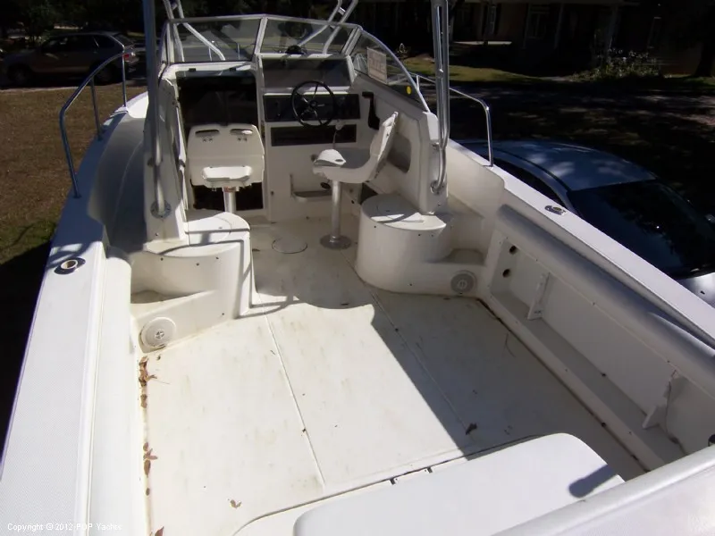 Slide: The Image of Wellcraft 240 Coastal 1998 - 7