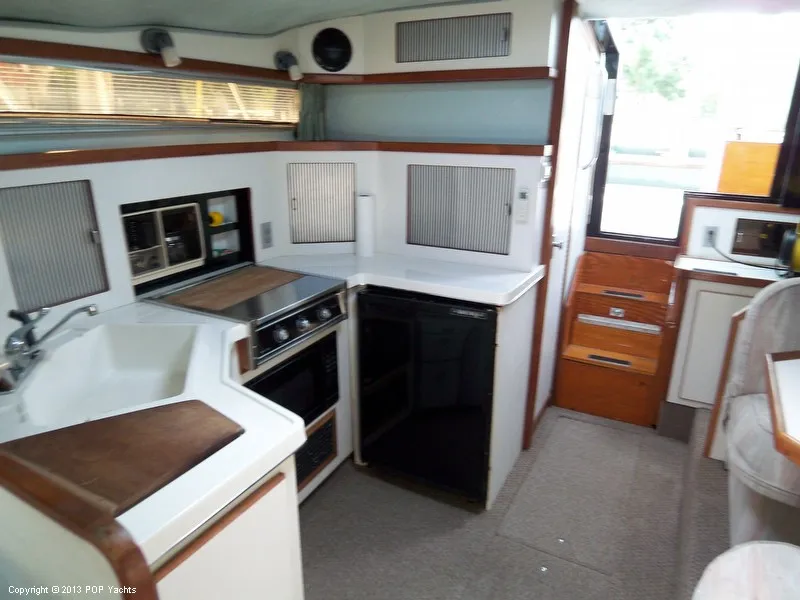 Slide: The Image of Sea Ray 34 EC Express Cruiser 1989 - 7