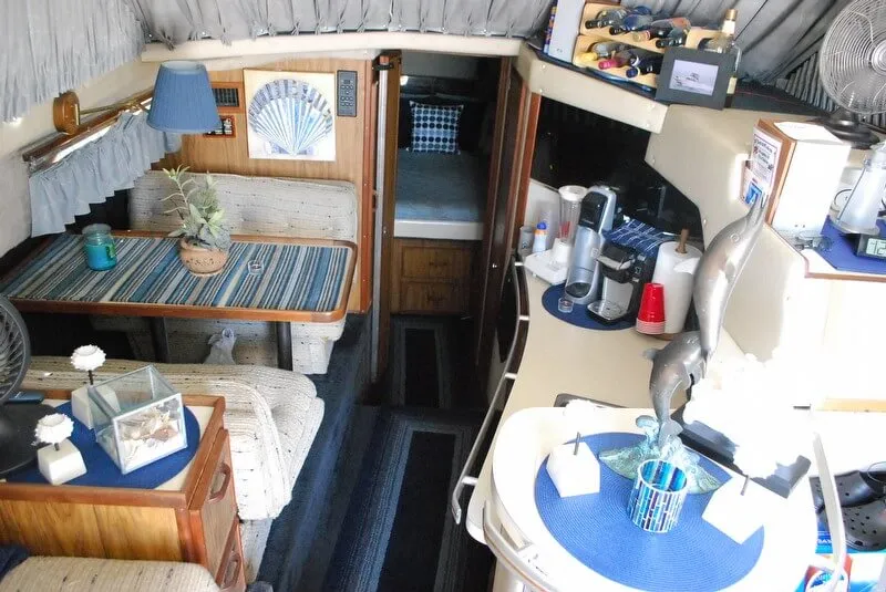 Slide: The Image of Sea Ray 340 Sedan Bridge 1985 - 9