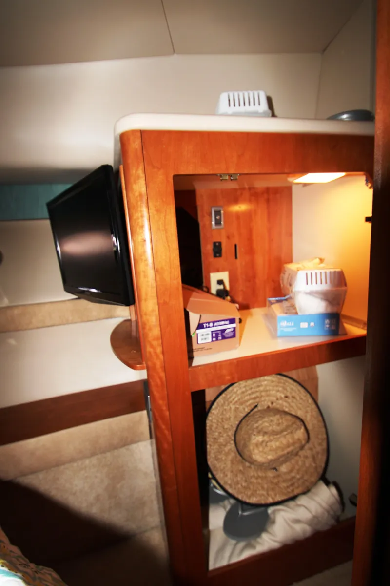 Slide: The Image of Interior of a 2003 Meridian 381 Sedan yacht. - 35