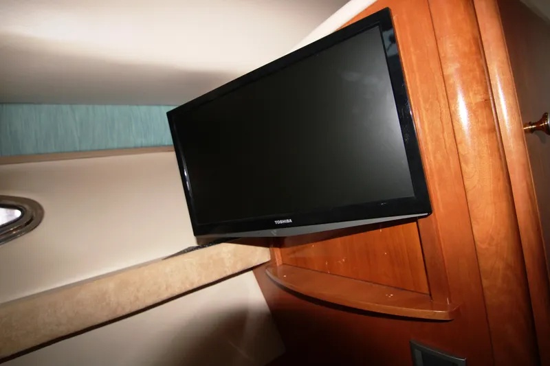 Slide: The Image of Flat-screen TV in a 2003 Meridian 381 Sedan yacht. - 36