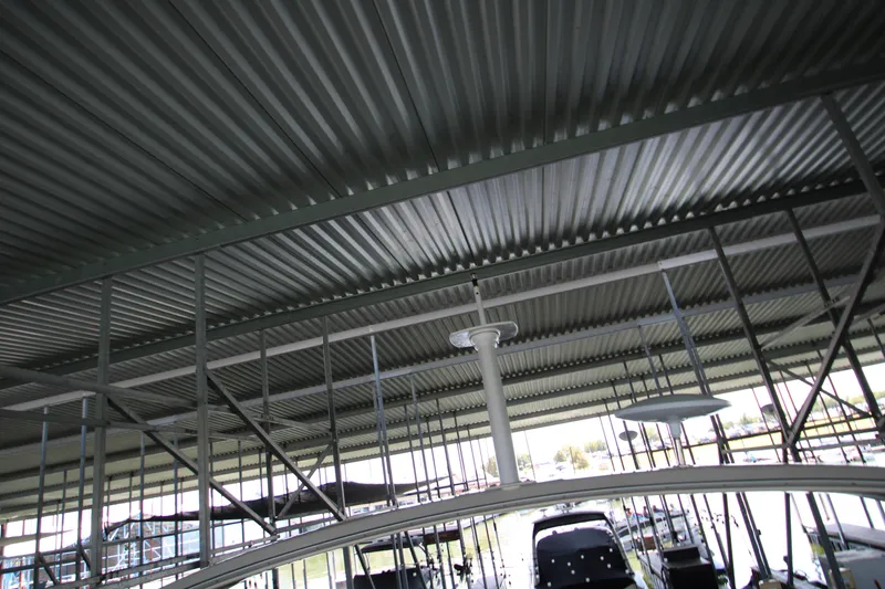 Slide: The Image of Meridian 381 Sedan 2003 - 64