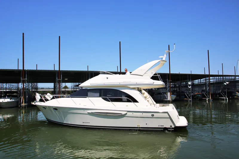 Slide: The Image of Meridian 381 Sedan 2003 - 71