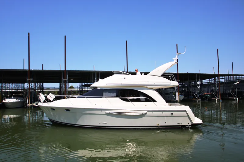 Slide: The Image of Meridian 381 Sedan 2003 - 72