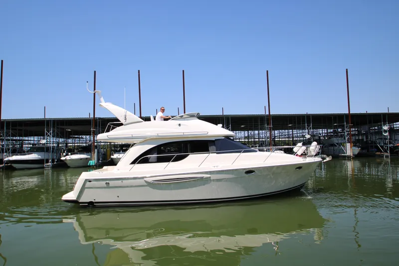 Slide: The Image of Meridian 381 Sedan 2003 - 87