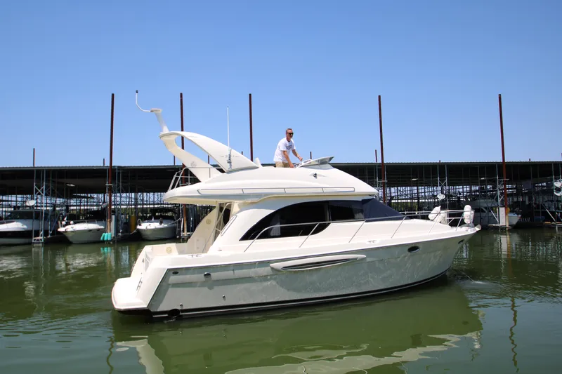 Slide: The Image of Meridian 381 Sedan 2003 - 89